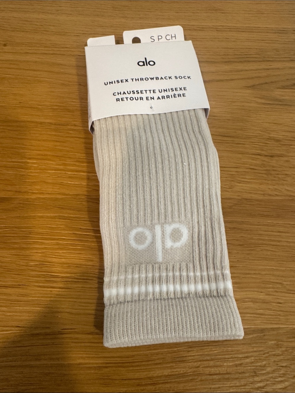 ALO Yoga Unisex Throwback Sock - Light Beige with White Stripe
